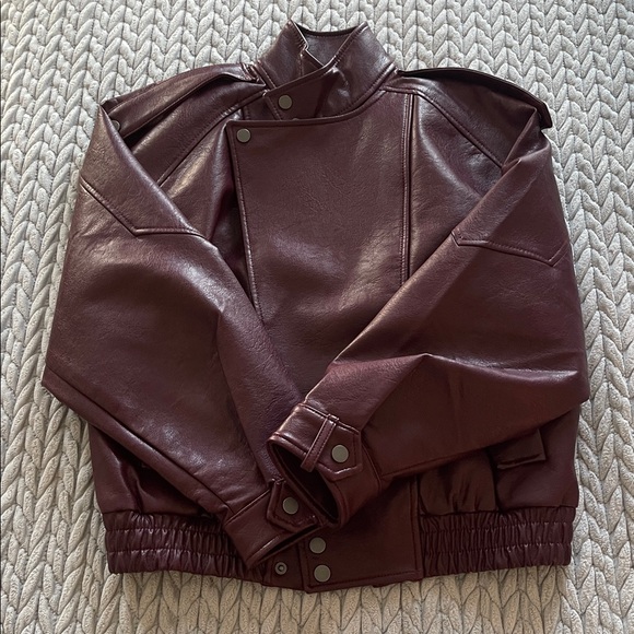 Abercrombie & Fitch red wine vegan Leather Jacket - Picture 5 of 9